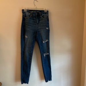American Eagle curvy high rise jegging size 4 distressed